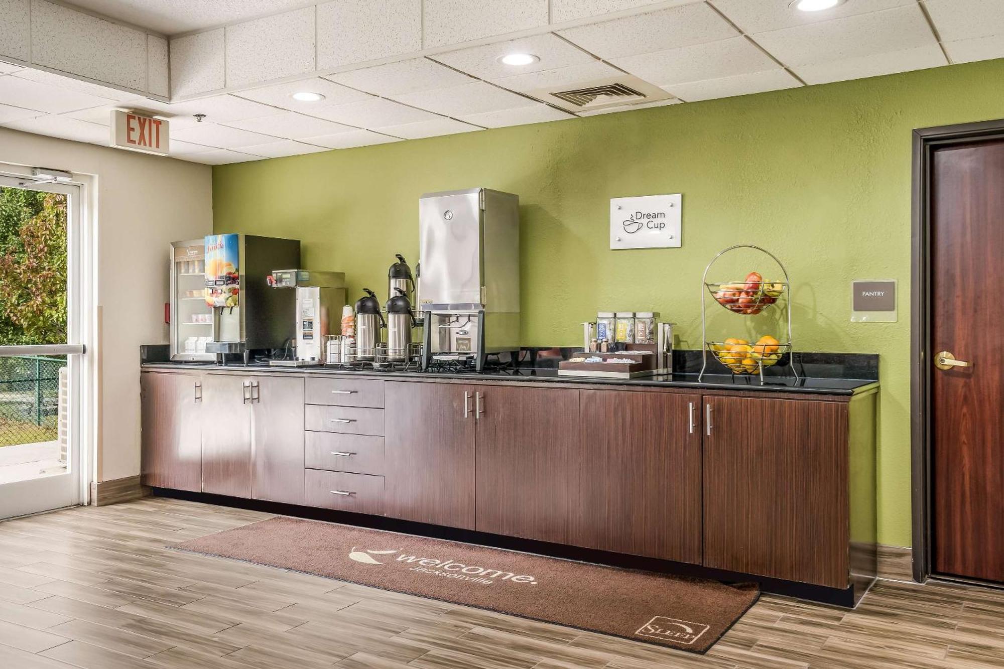 Sleep Inn & Suites Jacksonville Near Camp Lejeune Екстериор снимка