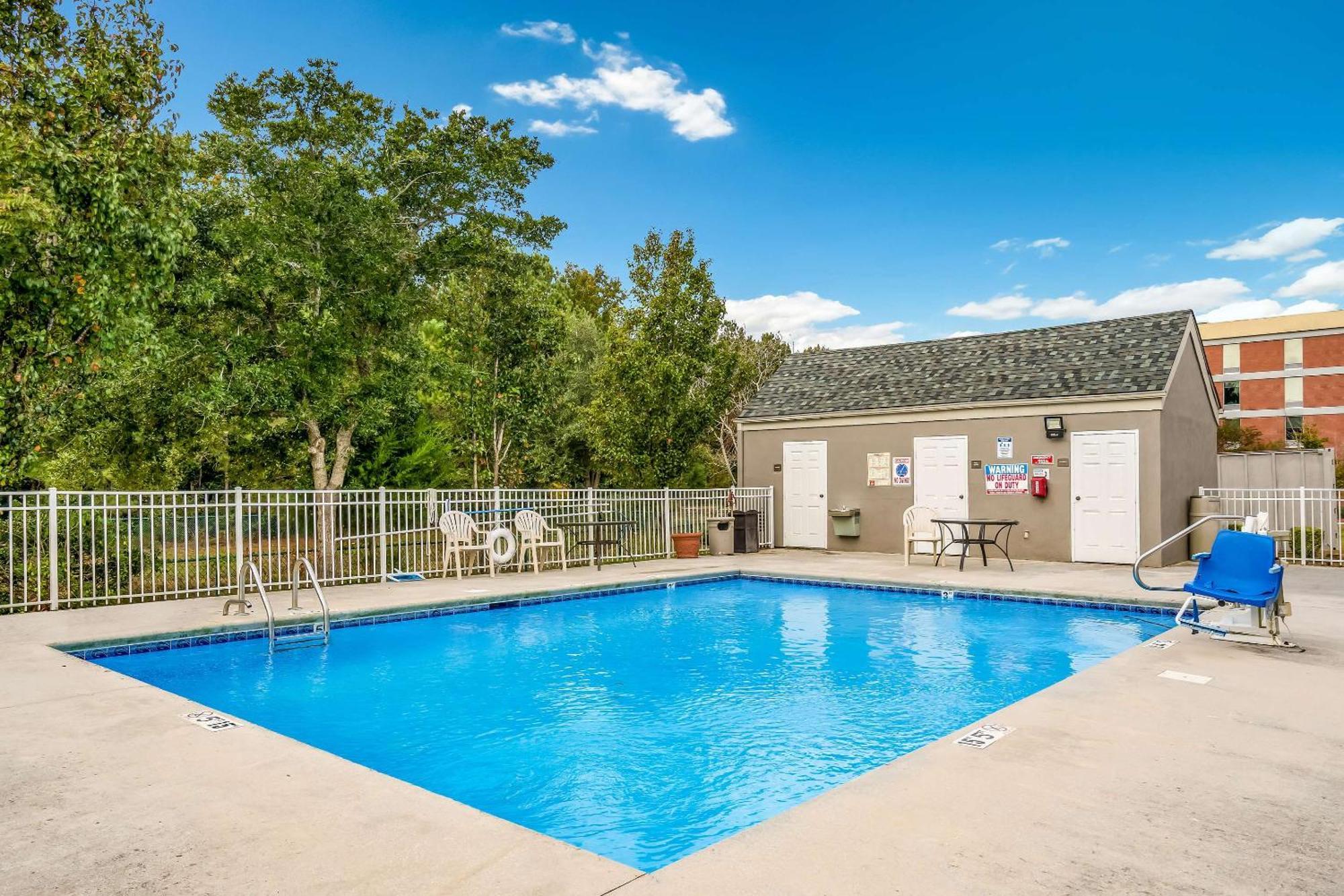 Sleep Inn & Suites Jacksonville Near Camp Lejeune Екстериор снимка