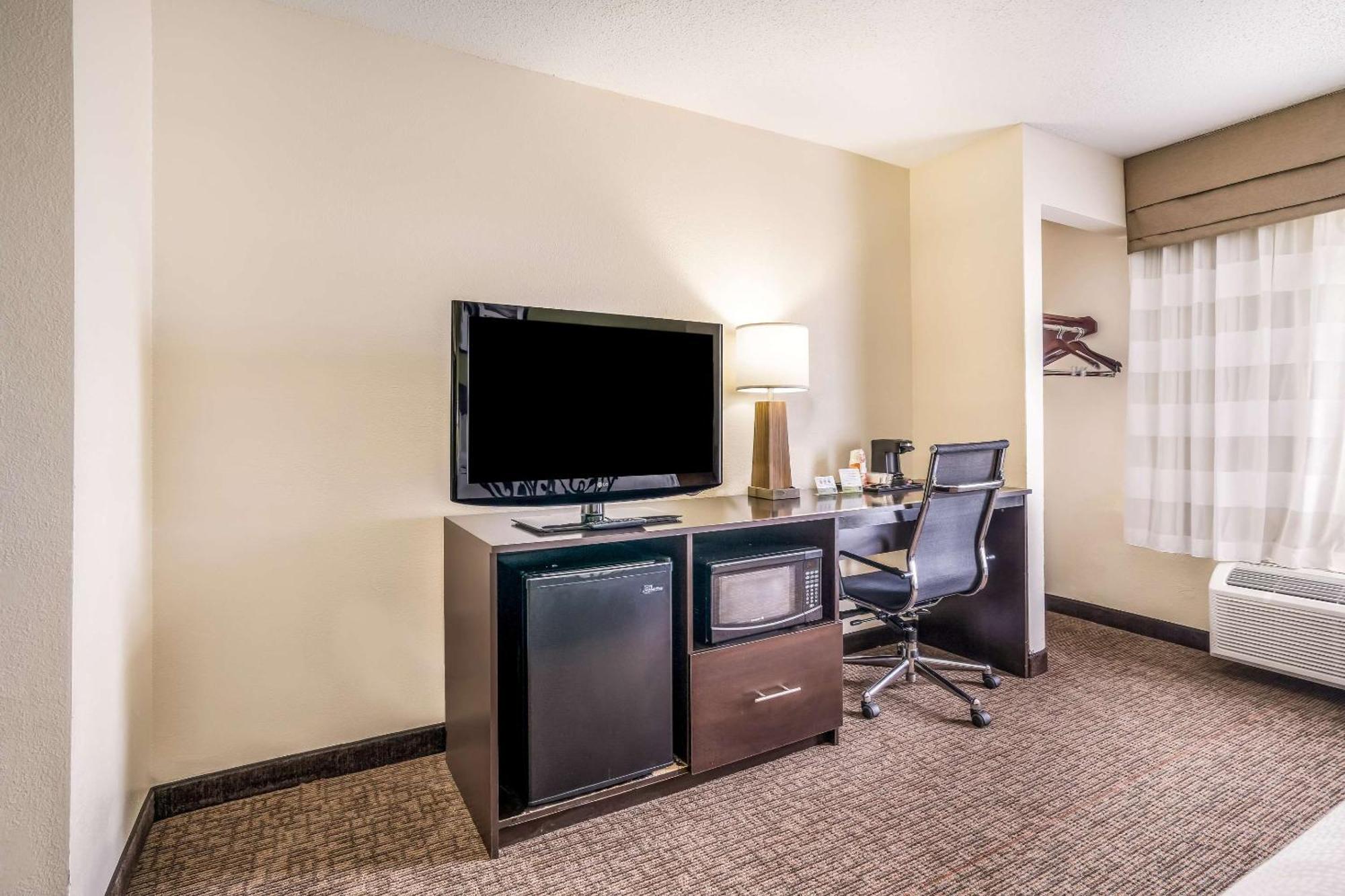 Sleep Inn & Suites Jacksonville Near Camp Lejeune Екстериор снимка