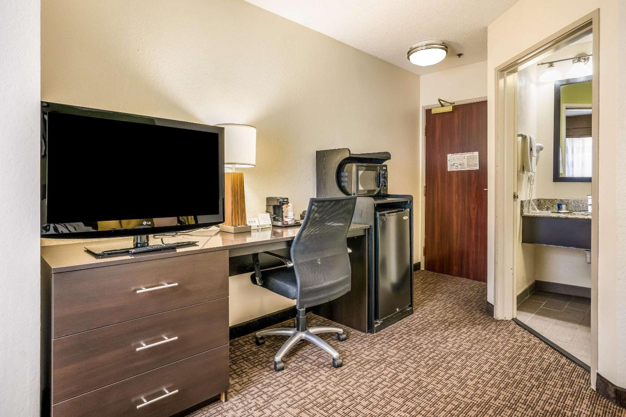 Sleep Inn & Suites Jacksonville Near Camp Lejeune Екстериор снимка